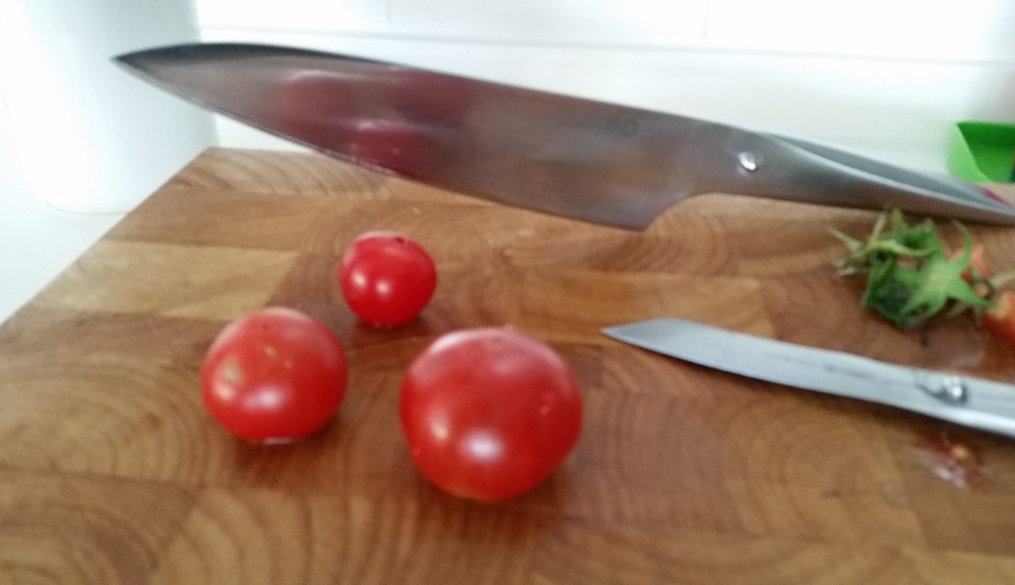 Tomaten, Messer