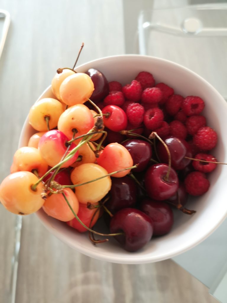 Kirschen, Himbeeren