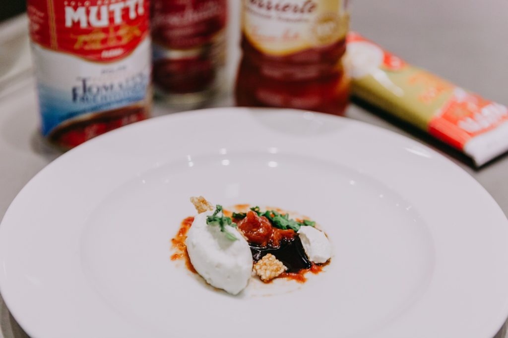 Ziegenkäse mit Muttis Tomatenmarmelade Dessert von Martin Schmidt in Berlin